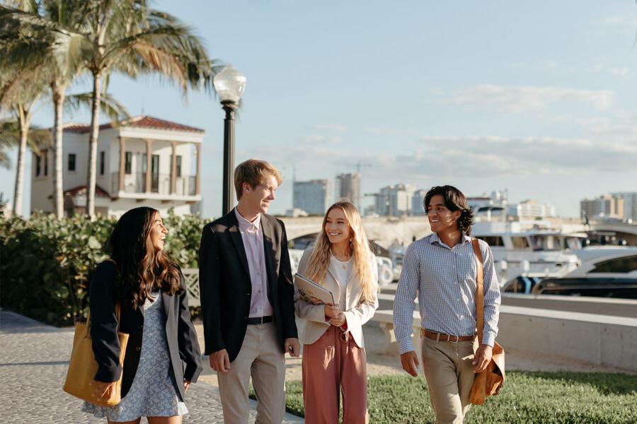 master of business administration mba students walk near the intercoastal waterway in 西<a href='http://nmb.clubdugagnant.com'>推荐全球最大网赌正规平台欢迎您</a>.